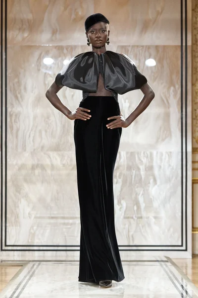 Look 60